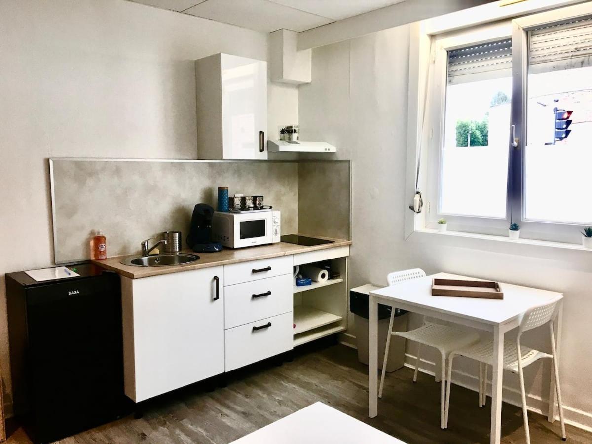 Studio proche centre, zoo et axes routiers Appartamento Maubeuge Esterno foto